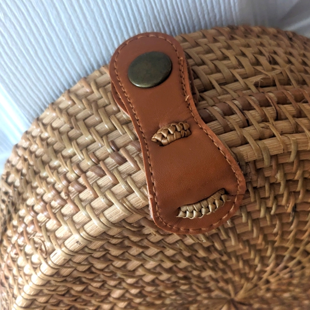 🐚 Coastal Aesthetic Rattan Crossbody Purse